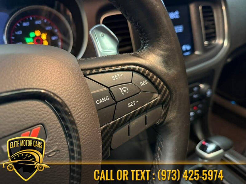 2017 Dodge Charger SXT