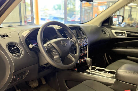 2020 Nissan Pathfinder S