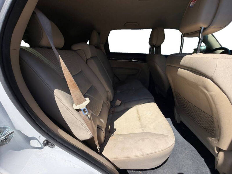2011 Kia Sorento LX