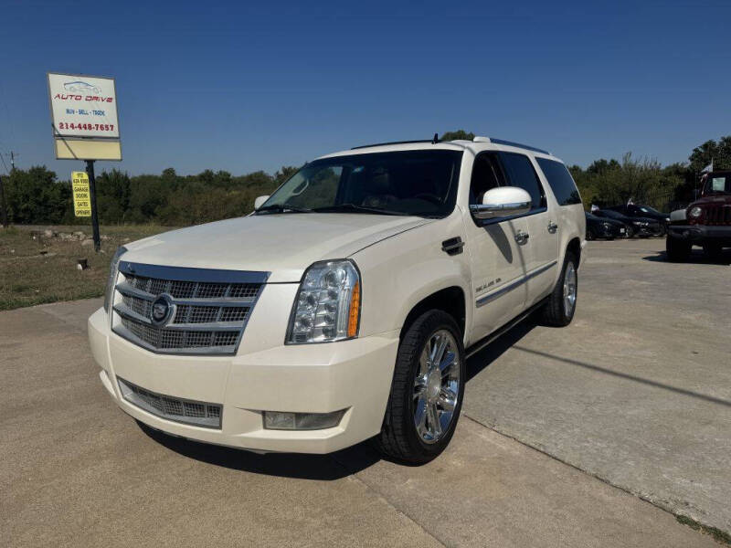 2011 Cadillac Escalade ESV Platinum Edition photo 4