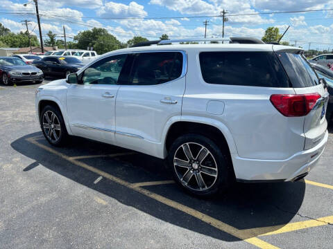 2017 GMC Acadia Denali