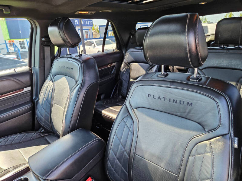2017 Ford Explorer Platinum