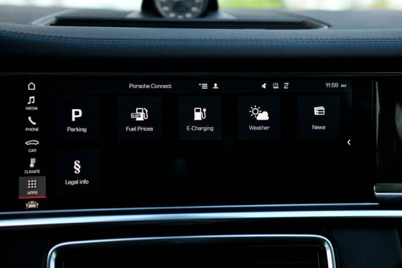 2018 Porsche Panamera Turbo S E-Hybrid