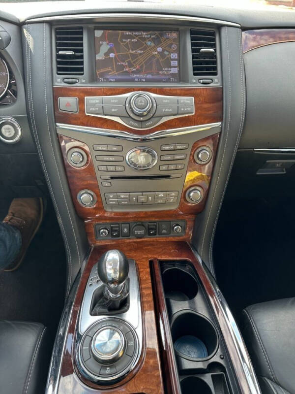 2017 Infiniti QX80 Signature Edition