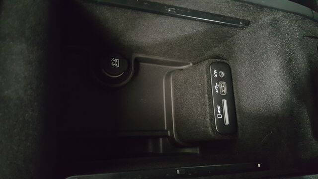 2015 Dodge Charger SE