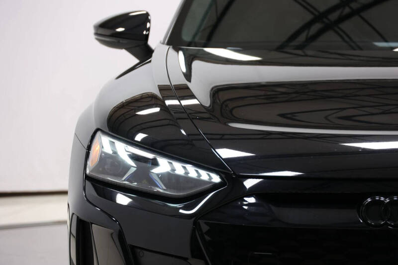 2022 Audi RS e-tron GT quattro