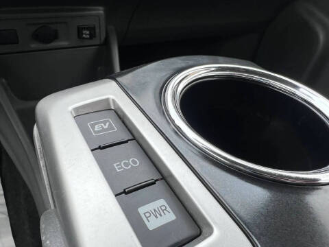 2012 Toyota Prius v Three