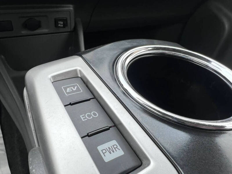2012 Toyota Prius v Three
