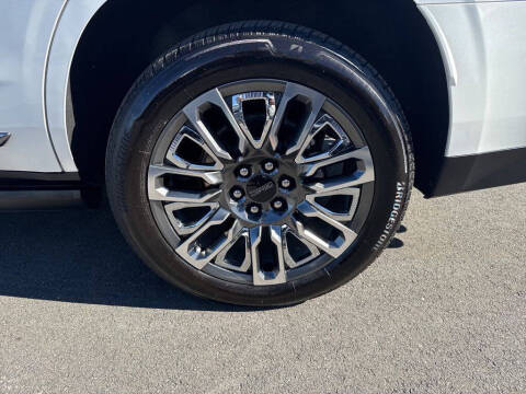 2024 GMC Yukon Denali Ultimate