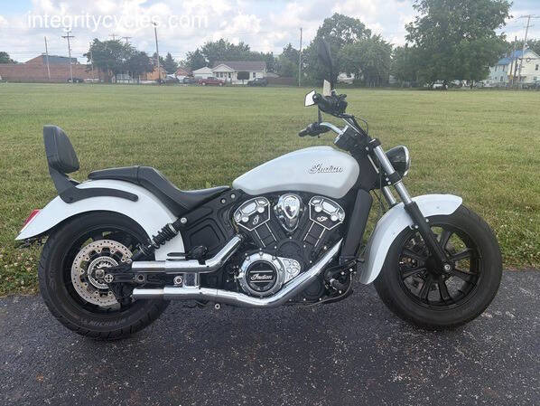 2021 Indian SCOUT DELUXE