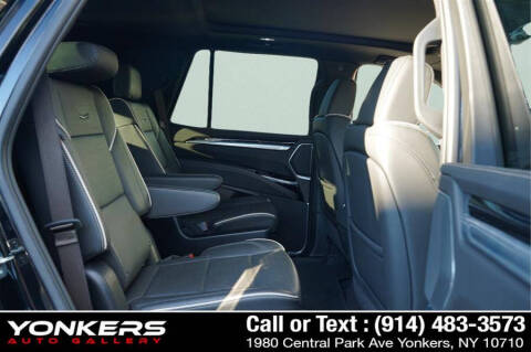 2025 Cadillac Escalade Sport