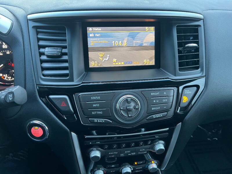 2015 Nissan Pathfinder SV