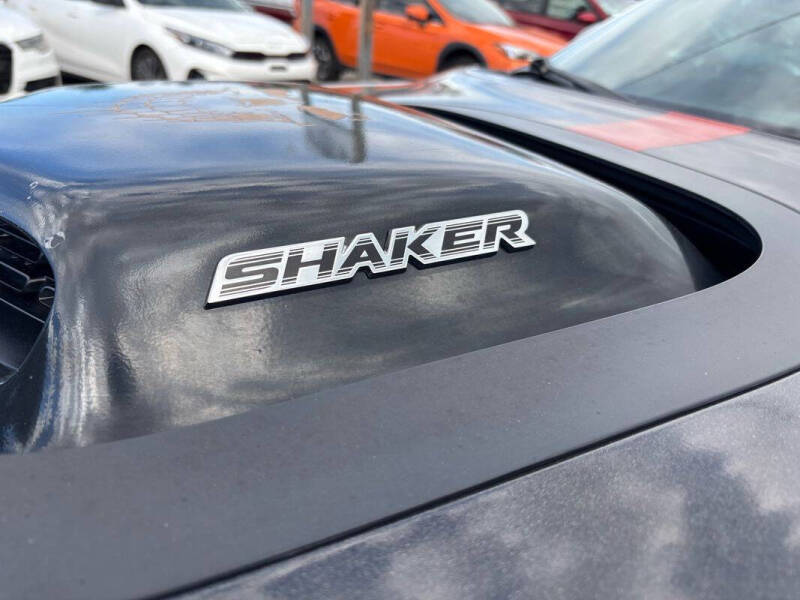 2015 Dodge Challenger R/T Plus Shaker