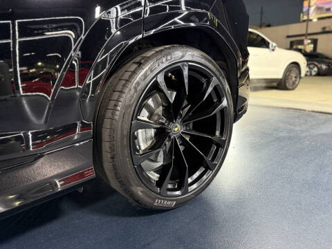 2020 Lamborghini Urus