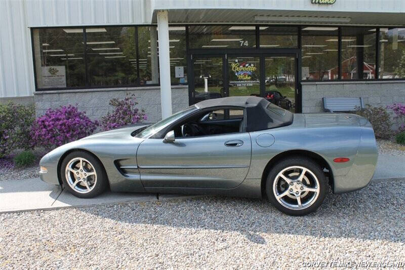 2004 Chevrolet Corvette 4