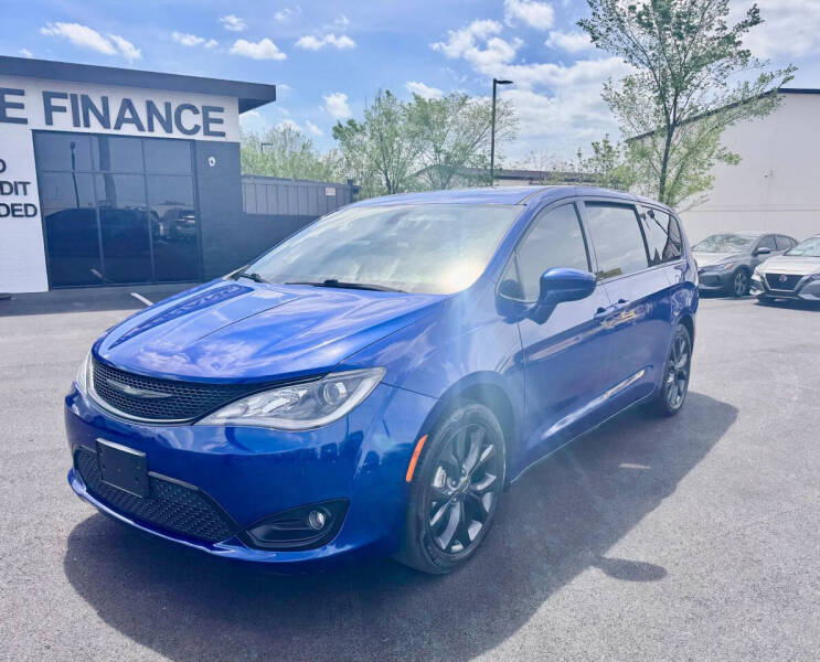2019 Chrysler Pacifica Touring Plus