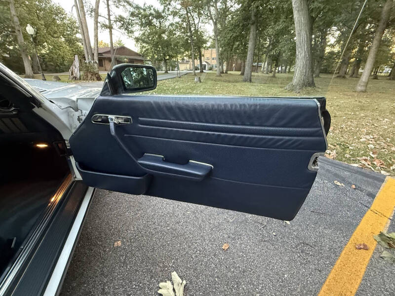 1986 Mercedes-Benz 560-Class 560 SL