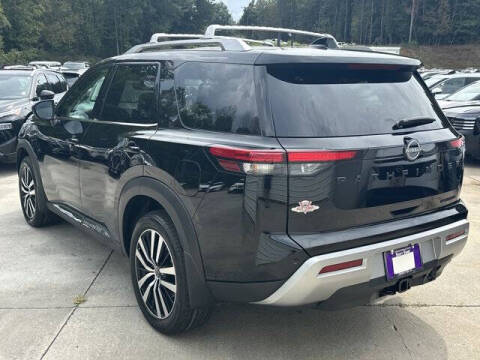 2025 Nissan Pathfinder Platinum