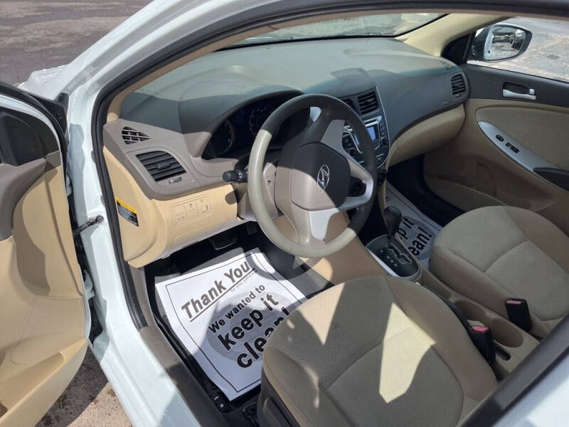 2013 Hyundai Accent GLS