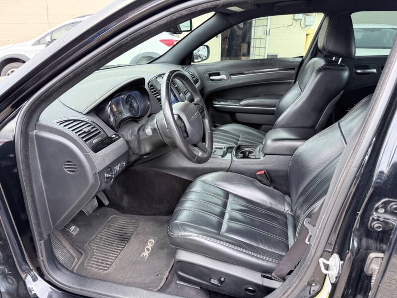 2017 Chrysler 300 S