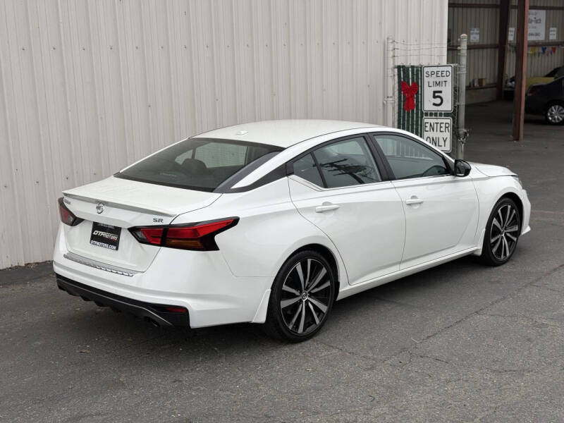 2020 Nissan Altima 2.5 SR