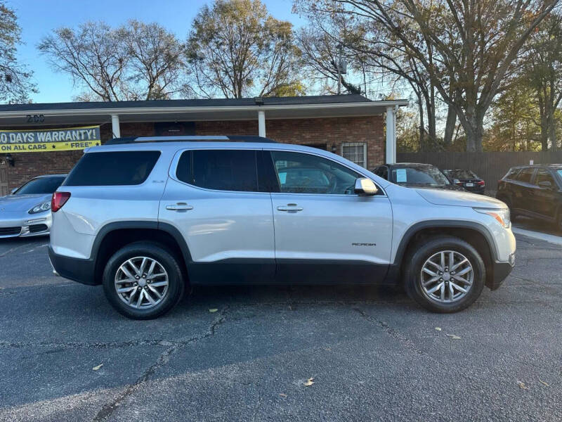 2017 GMC Acadia SLE-2