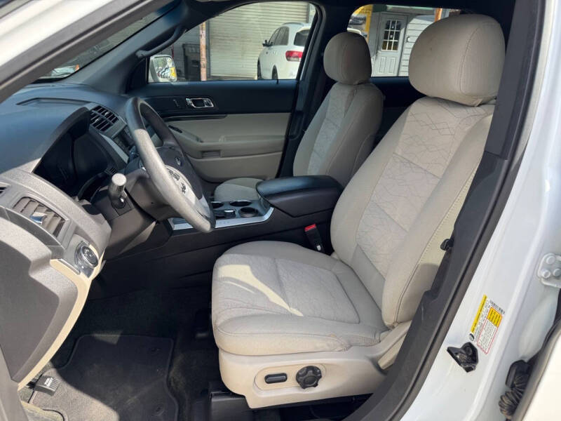 2014 Ford Explorer