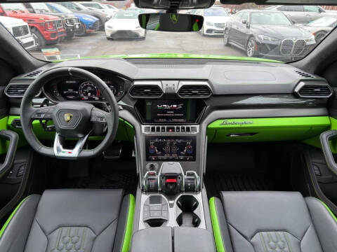 2024 Lamborghini Urus S