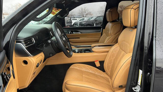 2023 Jeep Grand Wagoneer Series III Obsidian