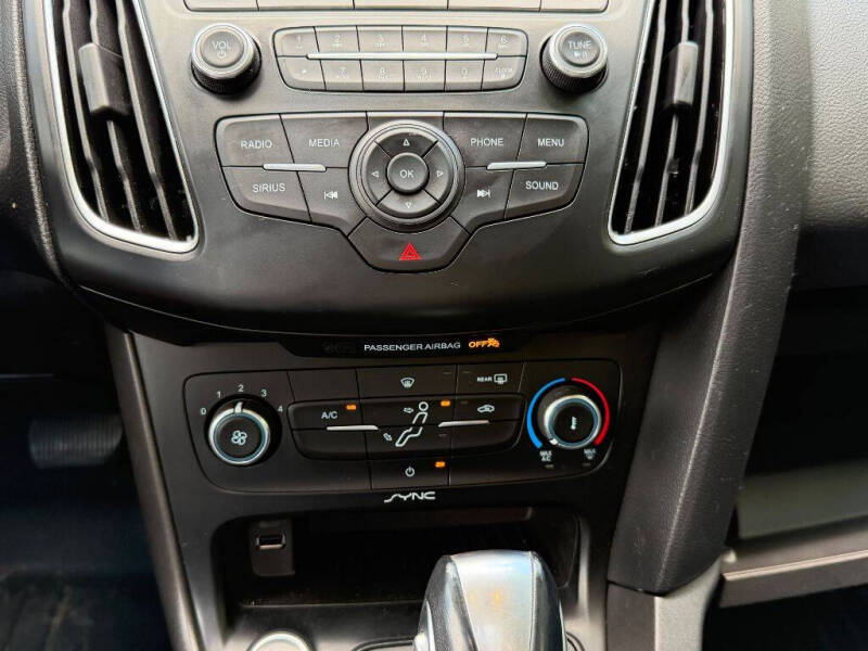 2015 Ford Focus SE