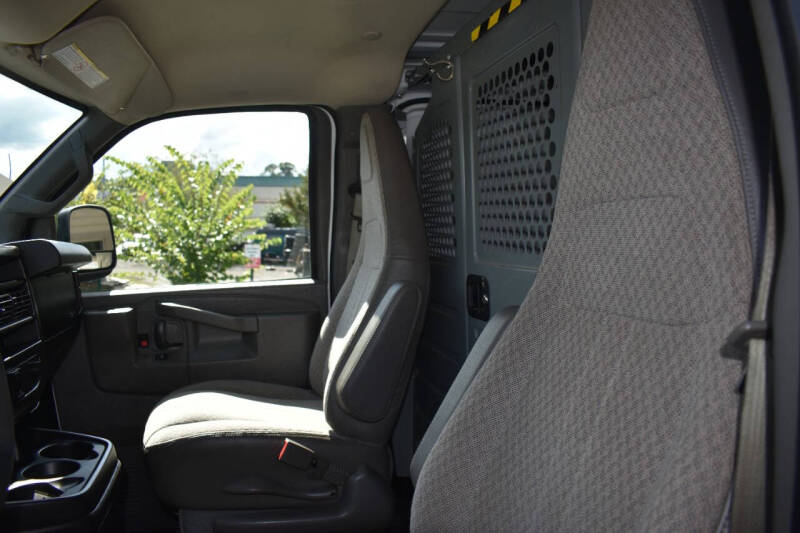 2017 Chevrolet Express 2500