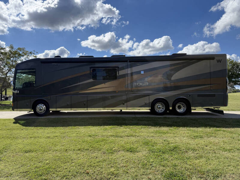 2014 Winnebago 42GD