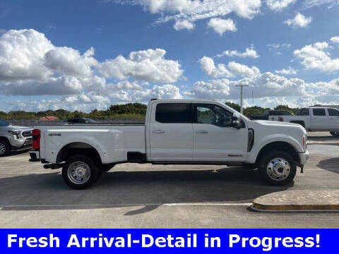 2023 Ford F-450 Super Duty Platinum