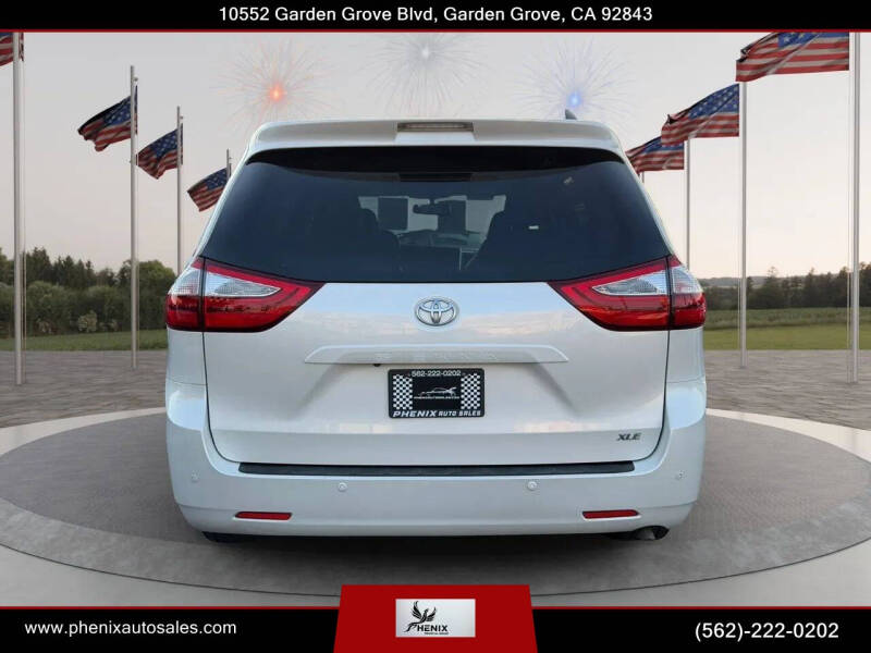2015 Toyota Sienna