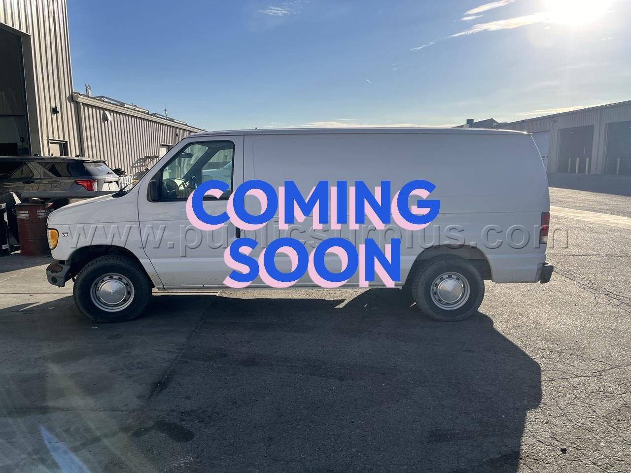 2000-ford-e-150-cargo-van