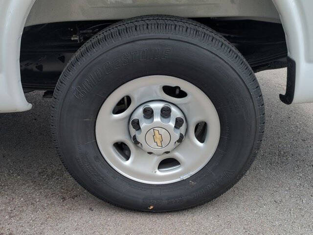 2025 Chevrolet Express 2500