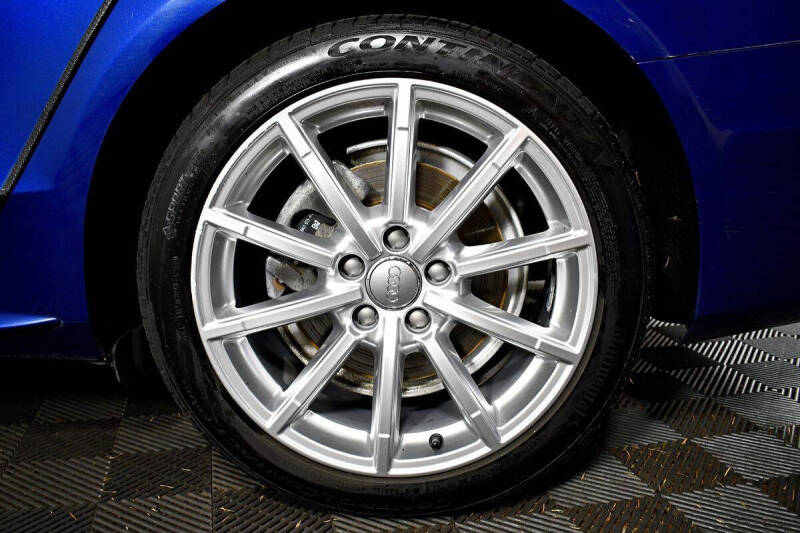 2016 Audi A4 2.0T quattro Premium Plus