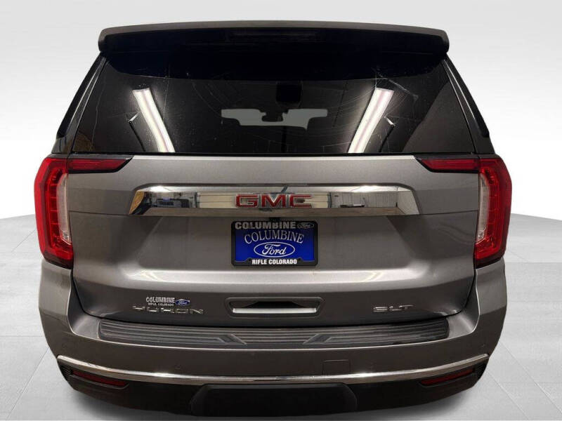 2023 GMC Yukon SLT