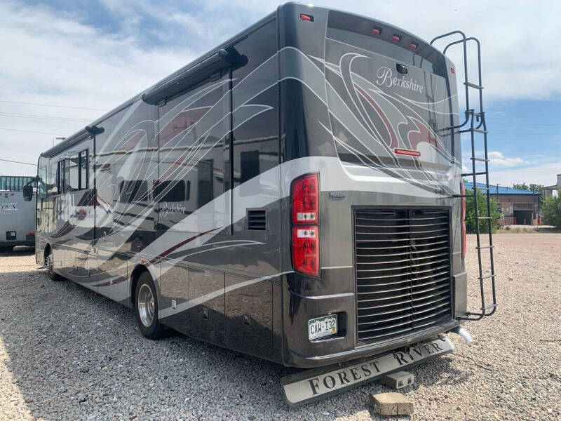 2013 Freightliner MH Chassis