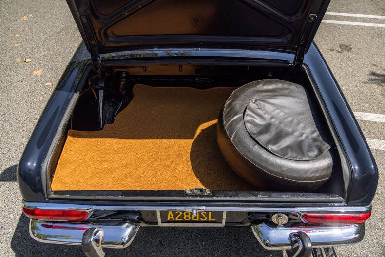 1969 Mercedes-Benz 280-Class