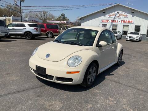 2006 Volkswagen New Beetle for sale at Steves Auto Sales in Cambridge MN