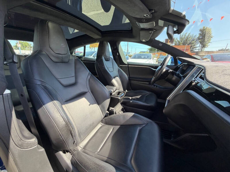 2015 Tesla Model S 85D
