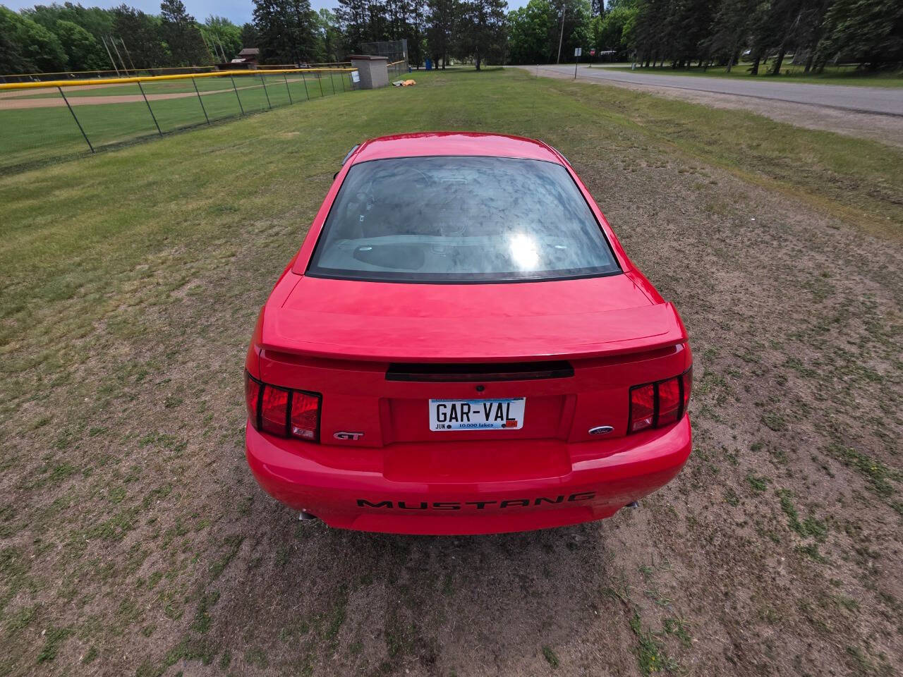 2004 Ford Mustang 13