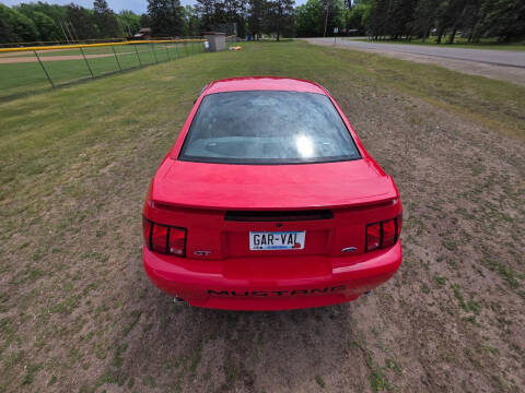 2004 Ford Mustang GT Deluxe