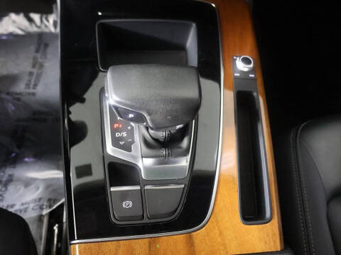 2023 Audi Q5 quattro Premium 40 TFSI