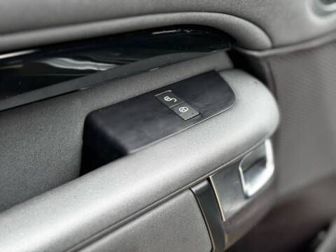 2018 Land Rover Discovery SE