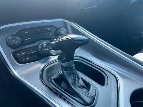 2021 Dodge Challenger SXT