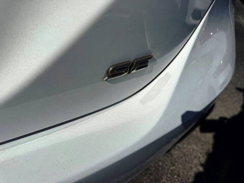 2019 Toyota Camry SE