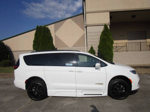 2022 Chrysler Pacifica Touring L
