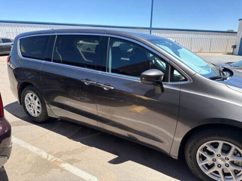 2017 Chrysler Pacifica Touring